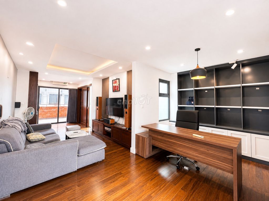Park view, full interior 5 bedroom 6 toilets, 35 million at home