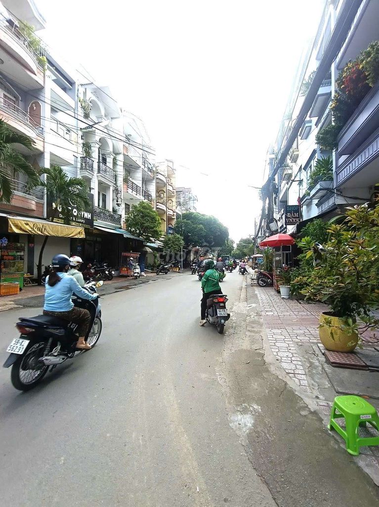Rent a new house on Ẩm Thực Fu Fuxian Street. vp