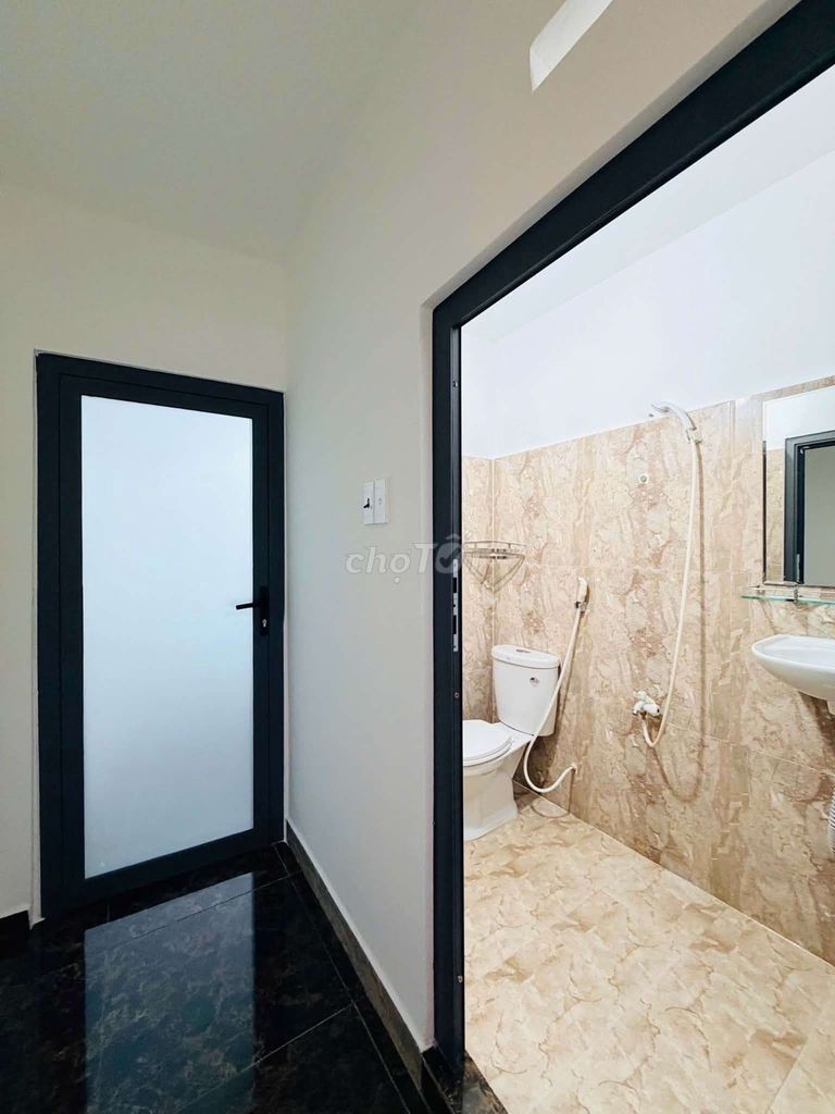 The Quang Trung front house has just built a full interior of KAOS, every profession.