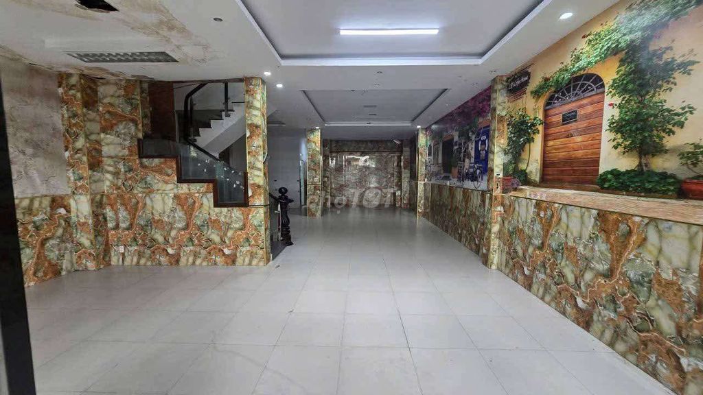 Rent 7 X18 M 3 3 bedroom 5 toilets
