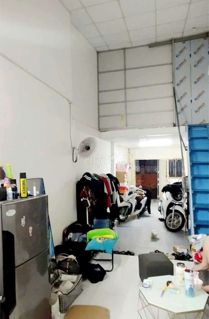 Rent a Điện Biên Phủ.