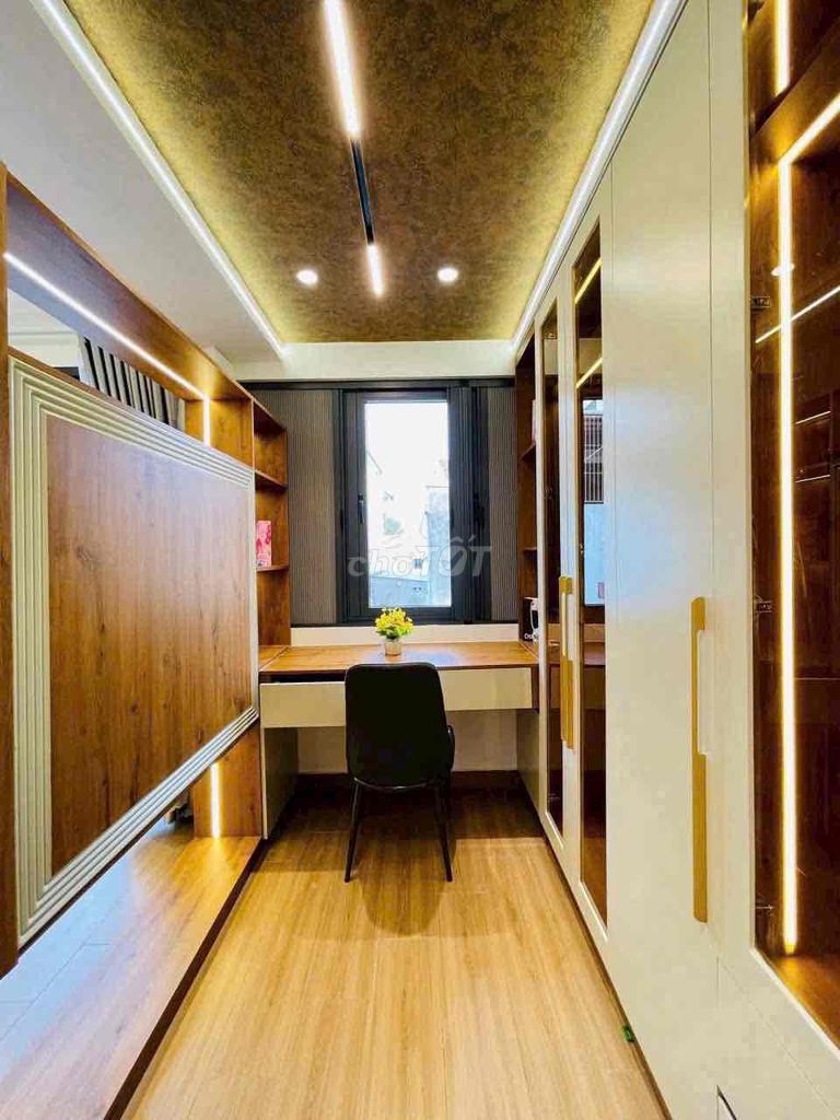 Rent the entire số 19 Qq Street alley.