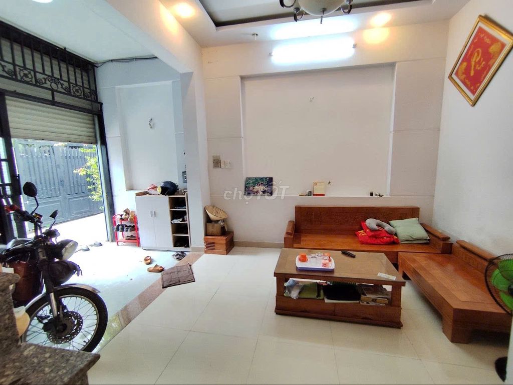 Homeowner of the area: 4 x15 at 12 million per third floor, hbc,Thủ Đức