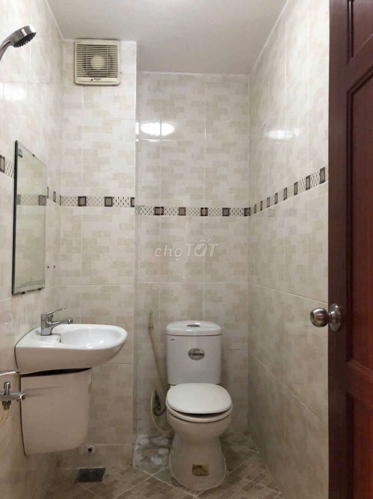Two-story rent, four bedrooms, four toilets, 6 Hương Lộ 2 alley. close to four