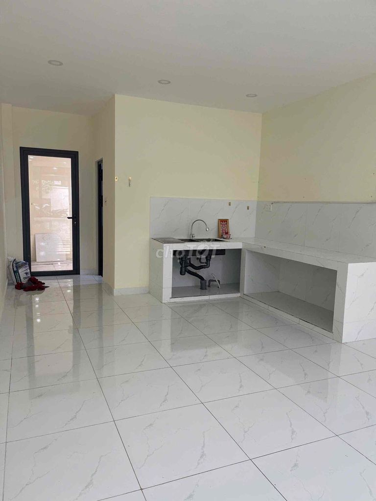 The Gò Dầu root of 4 x 20 meters, 1 ground 1 is the new two bedroom 2