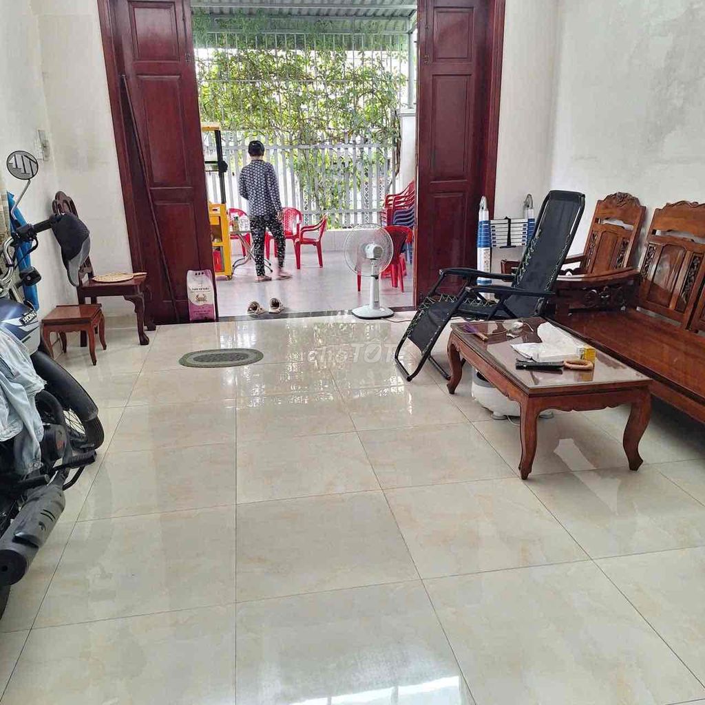 Three floors to 104 m.2 floors to the R48 Hiệp Bình Chánh only 15 million a month.