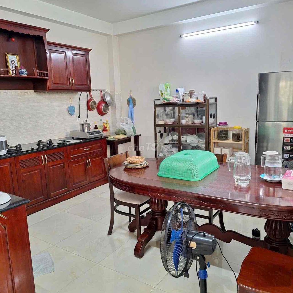 Three floors to 104 m.2 floors to the R48 Hiệp Bình Chánh only 15 million a month.
