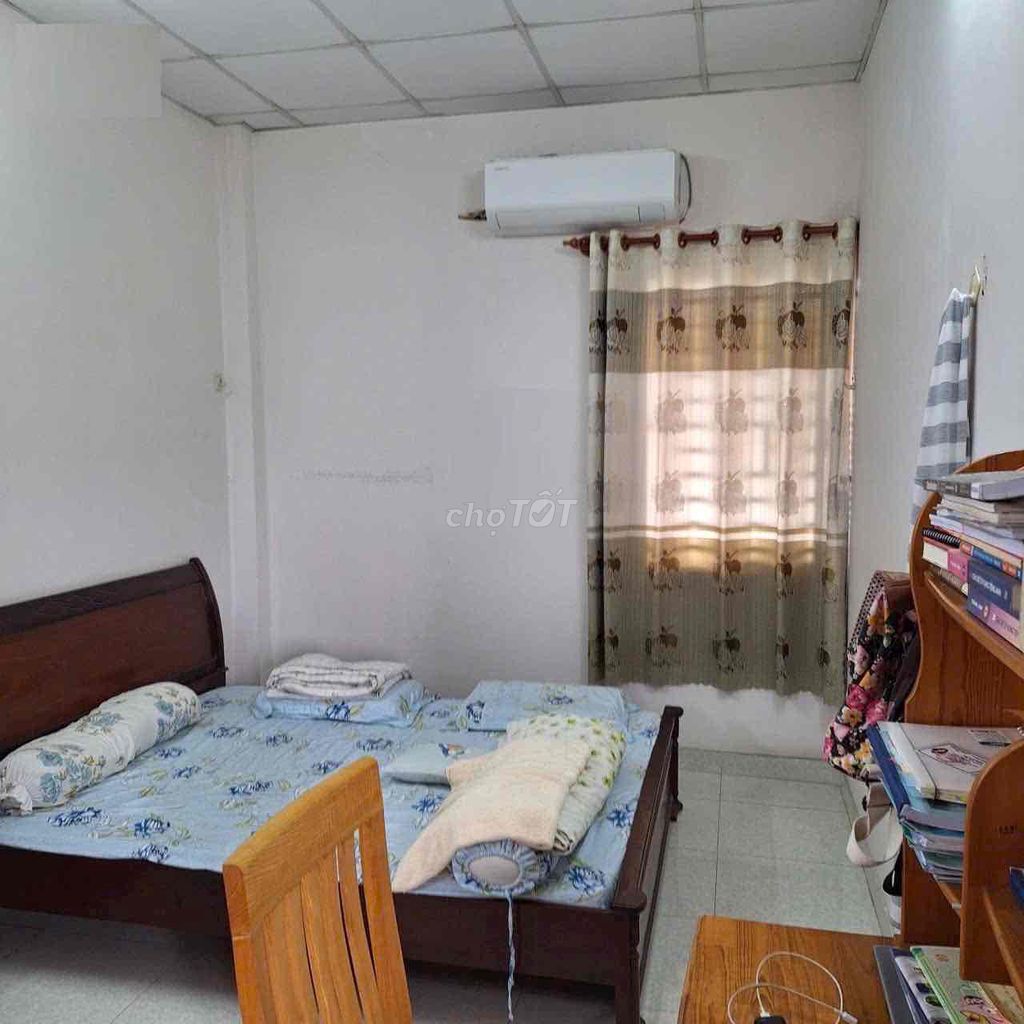 Three floors to 104 m.2 floors to the R48 Hiệp Bình Chánh only 15 million a month.