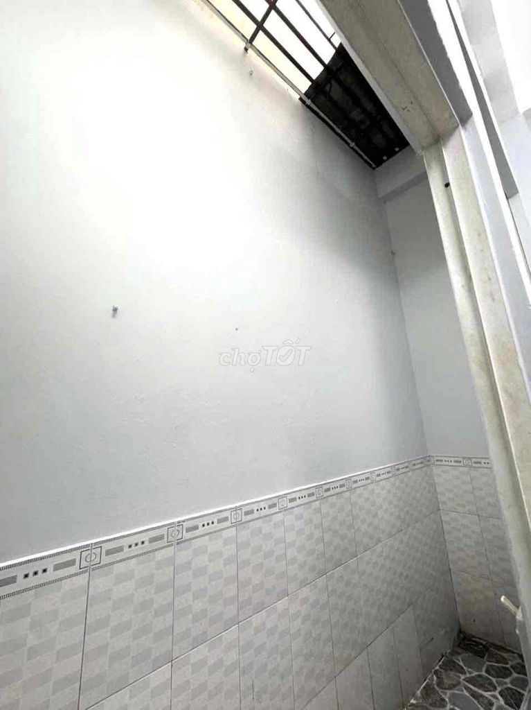 3x11 m 2nd floor (4 3 toilet bedroom) 4 meters through. Lê Văn Quới. Bình Tân