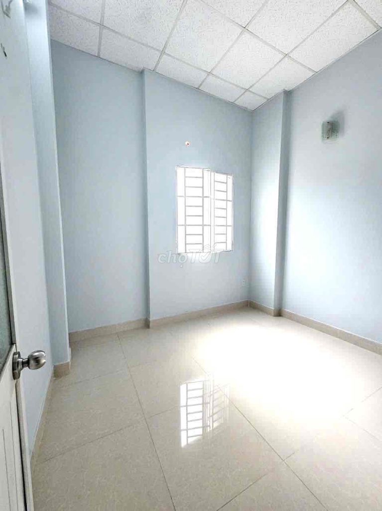 3x11 m 2nd floor (4 3 toilet bedroom) 4 meters through. Lê Văn Quới. Bình Tân