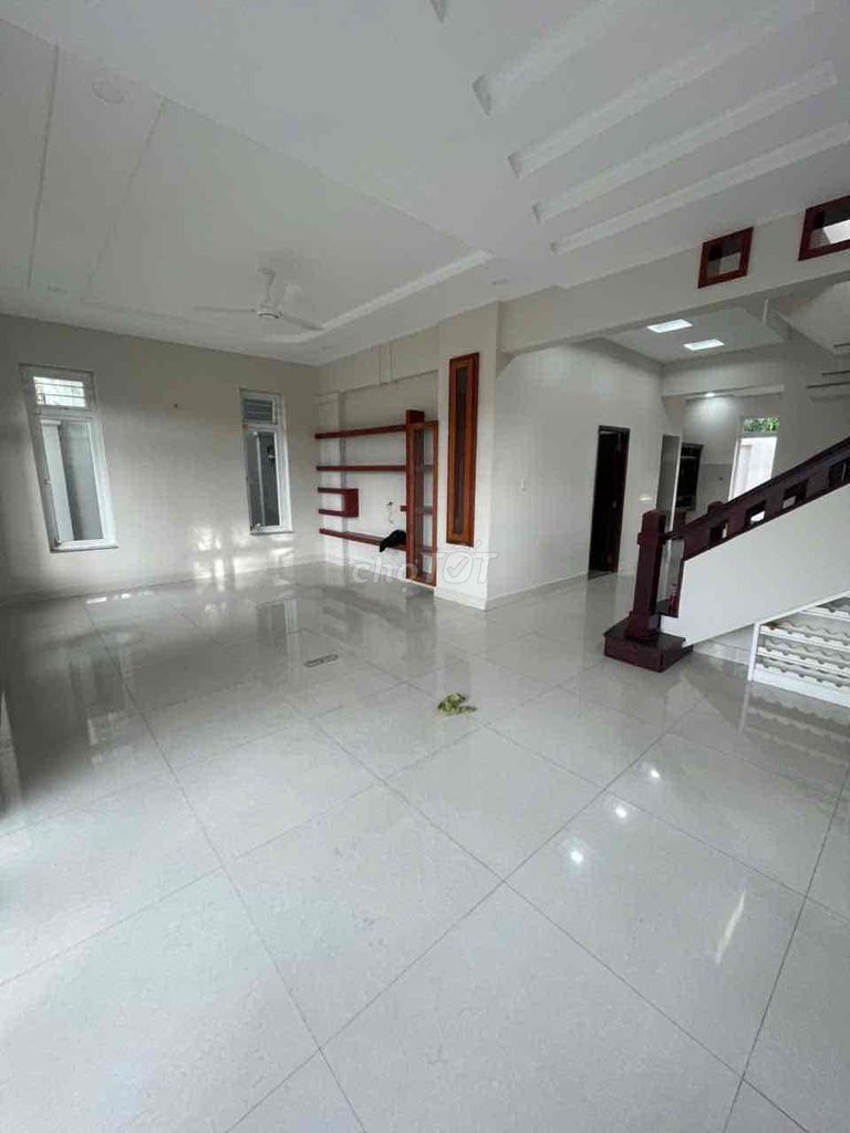 House 12 x 30000c Đỗ Xuân Hợp - bordering District 2 - 2s wide beans