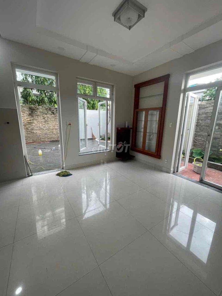 House 12 x 30000c Đỗ Xuân Hợp - bordering District 2 - 2s wide beans