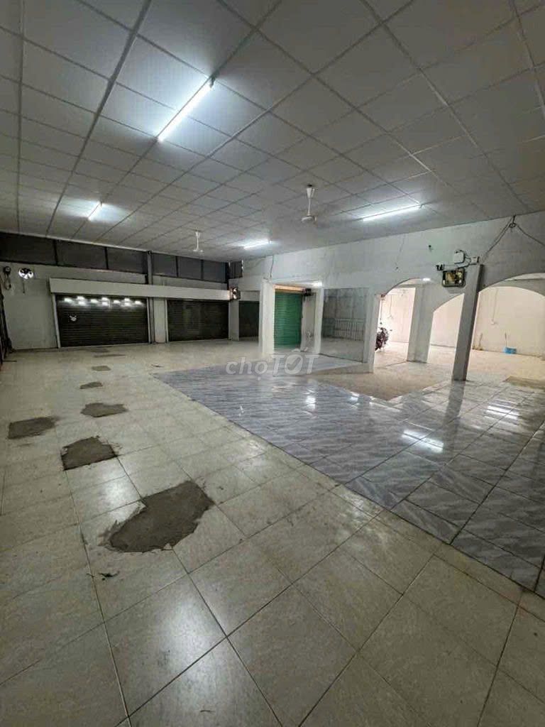 Rent a single house 7 (long) missile compound, P. New creation, Q. Bt, 30 million.