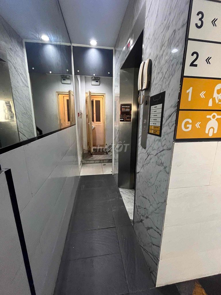 Hire the 7th floor Phan Xích Long Phú Nhuận Street.
