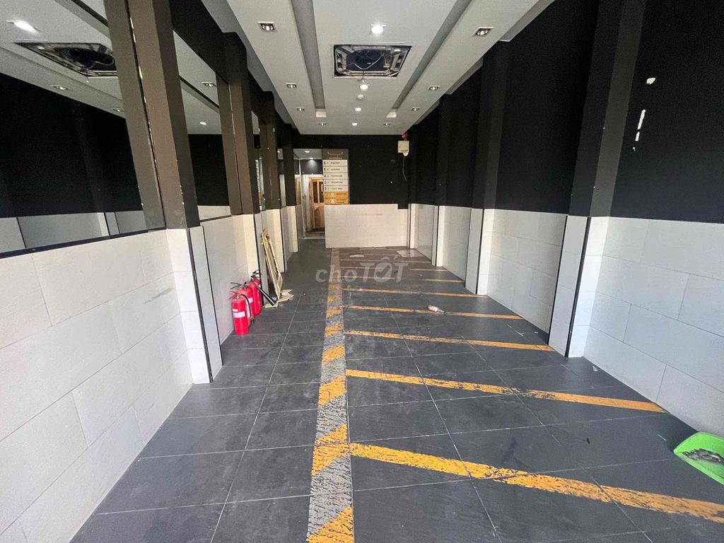 Hire the 7th floor Phan Xích Long Phú Nhuận Street.