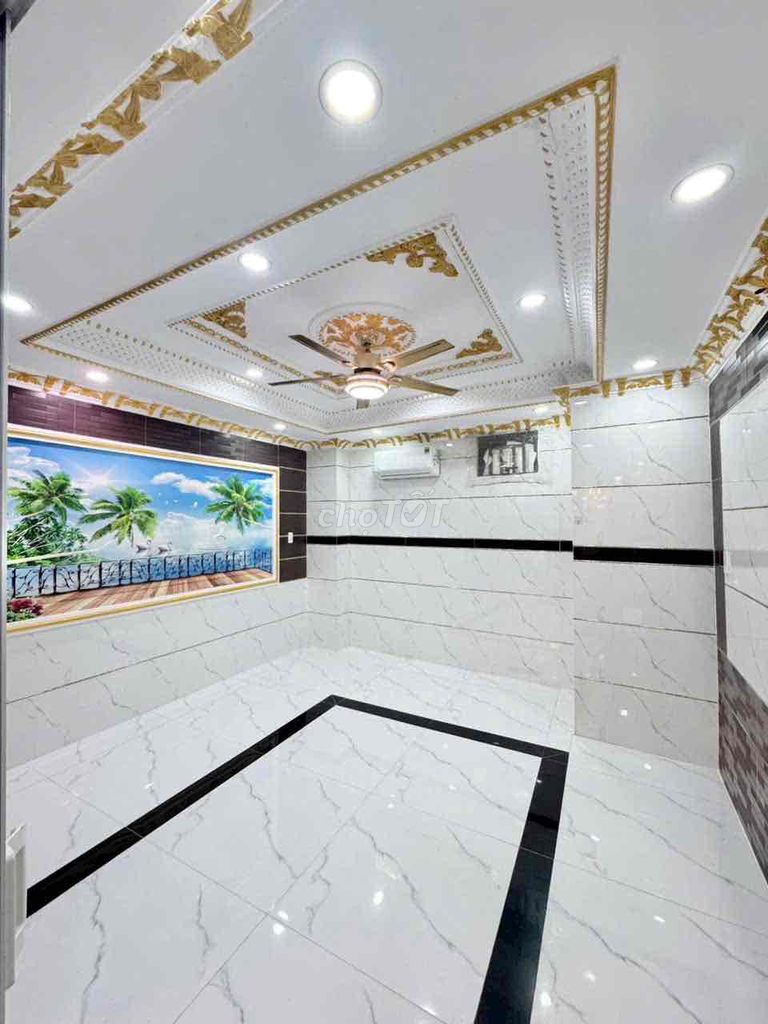 Four by 12 feet per square foot. 3 floors st. (6 bedroom,5 toilet) — 6 meters, Gò Xoài Road