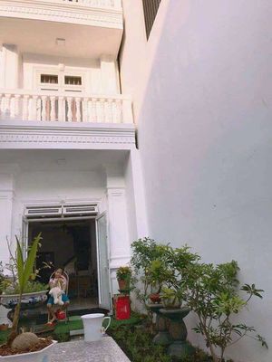 Three-point-two-two-two-two-two-two-four-four-story-five-floor-six bedroom.