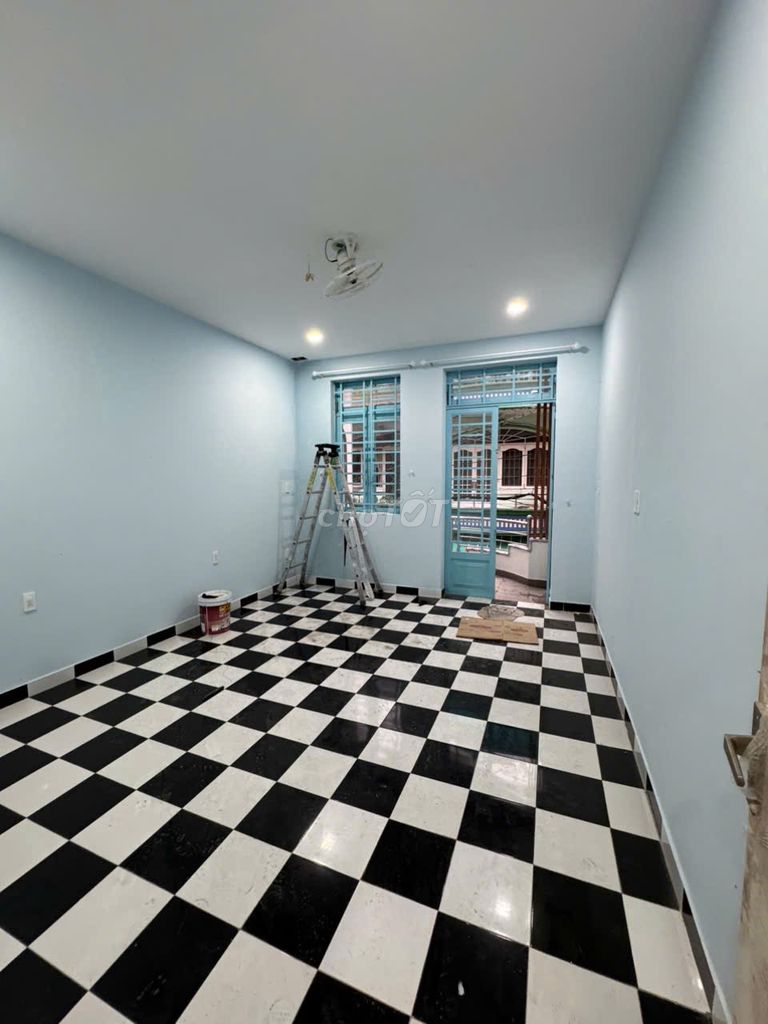 7 meters front 2 side behind & Independence #4 x 15 m_3 plate "4 bedroom