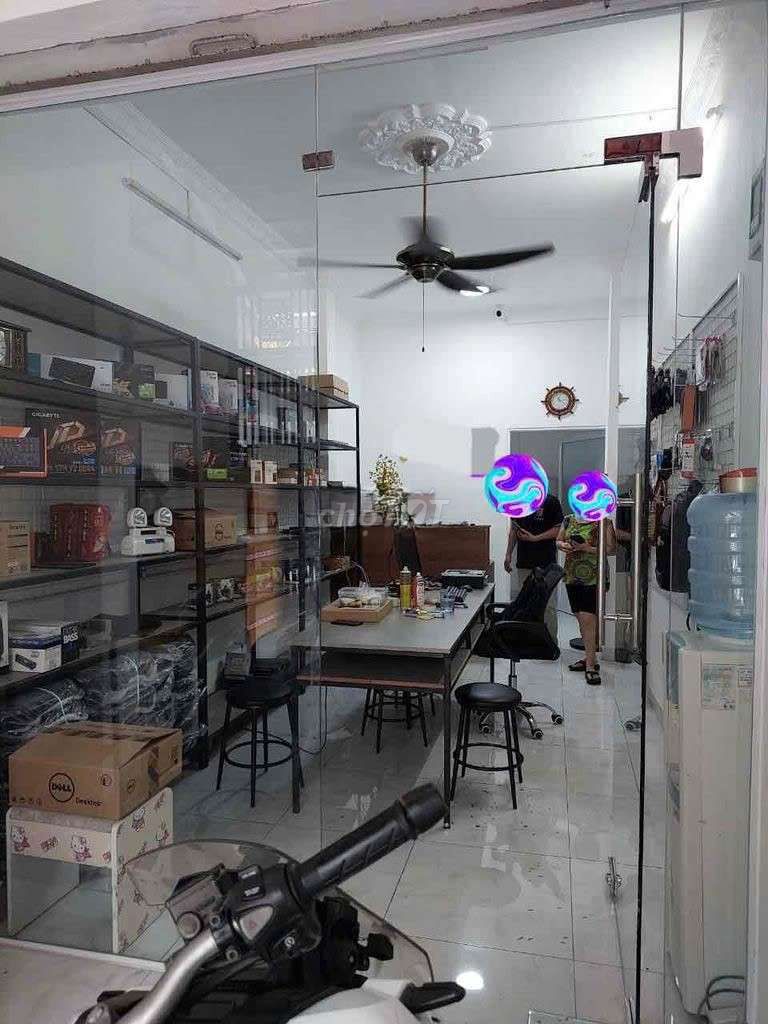 Rent the Tân Trang cash house. Two bedrooms. Three toilets.