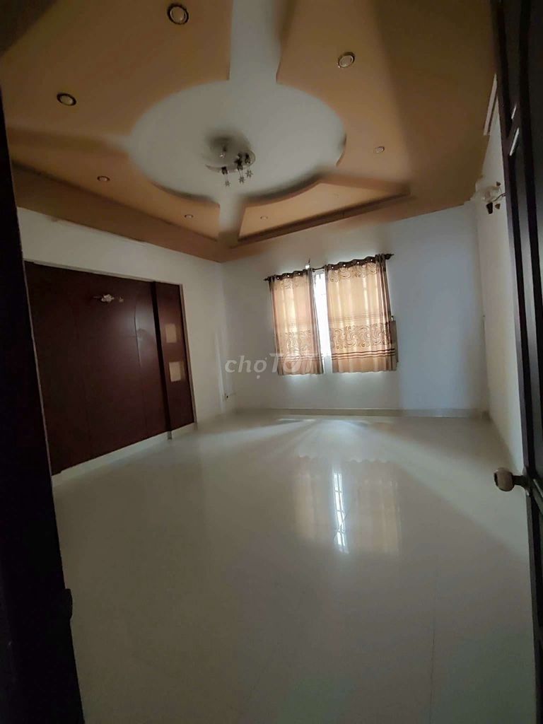 Rent a house to walk out ALS Bình Tân 4/20 meters three stories.