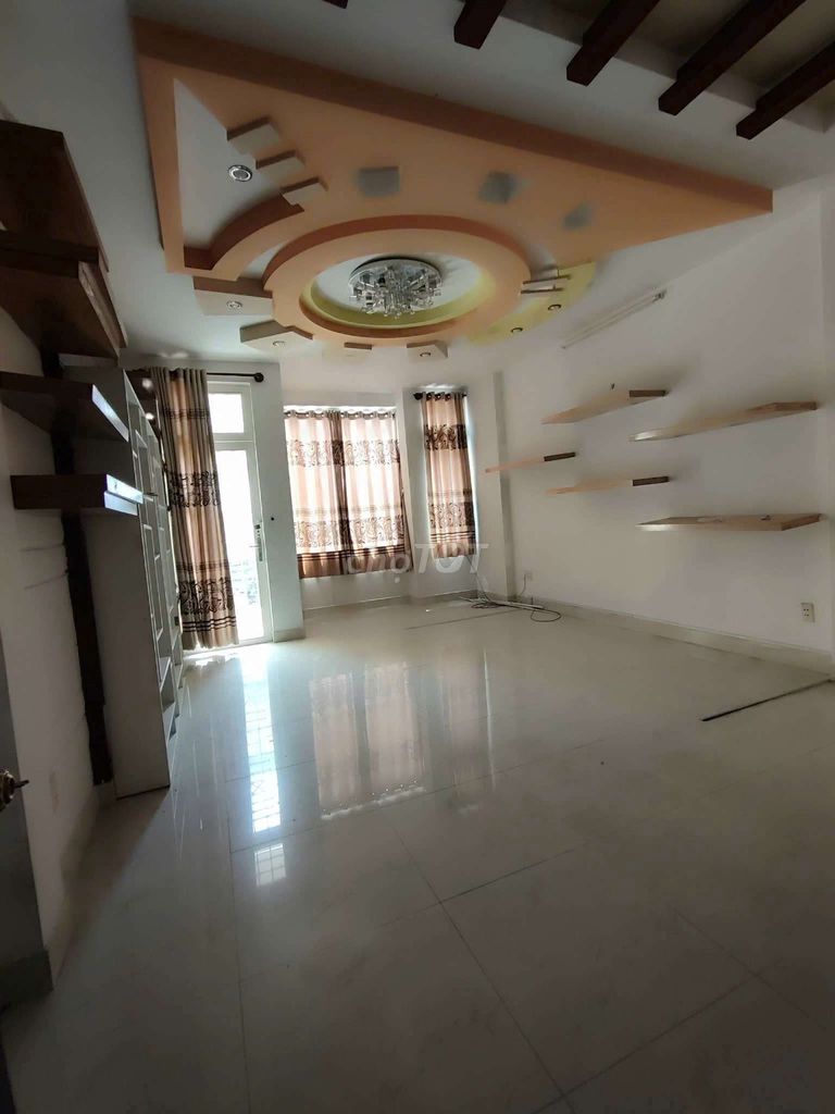 Rent a house to walk out ALS Bình Tân 4/20 meters three stories.