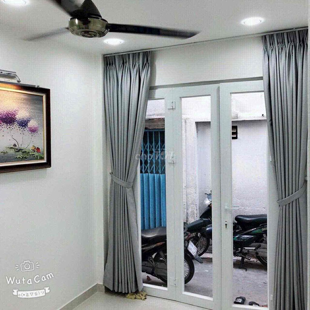 The new house is a nice Cô Bắc 1 st floor.