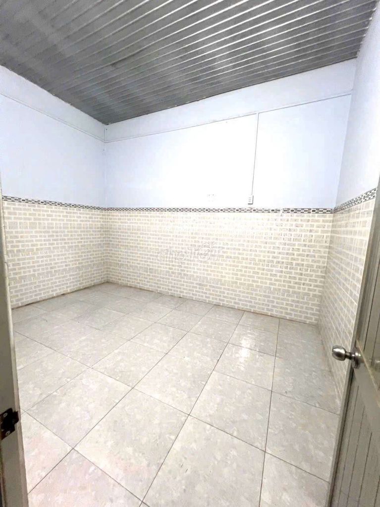 Houses are 108 meters wide, 4m,2 rooms, Cap, 3x3,Tân Xuân Hóc Môn