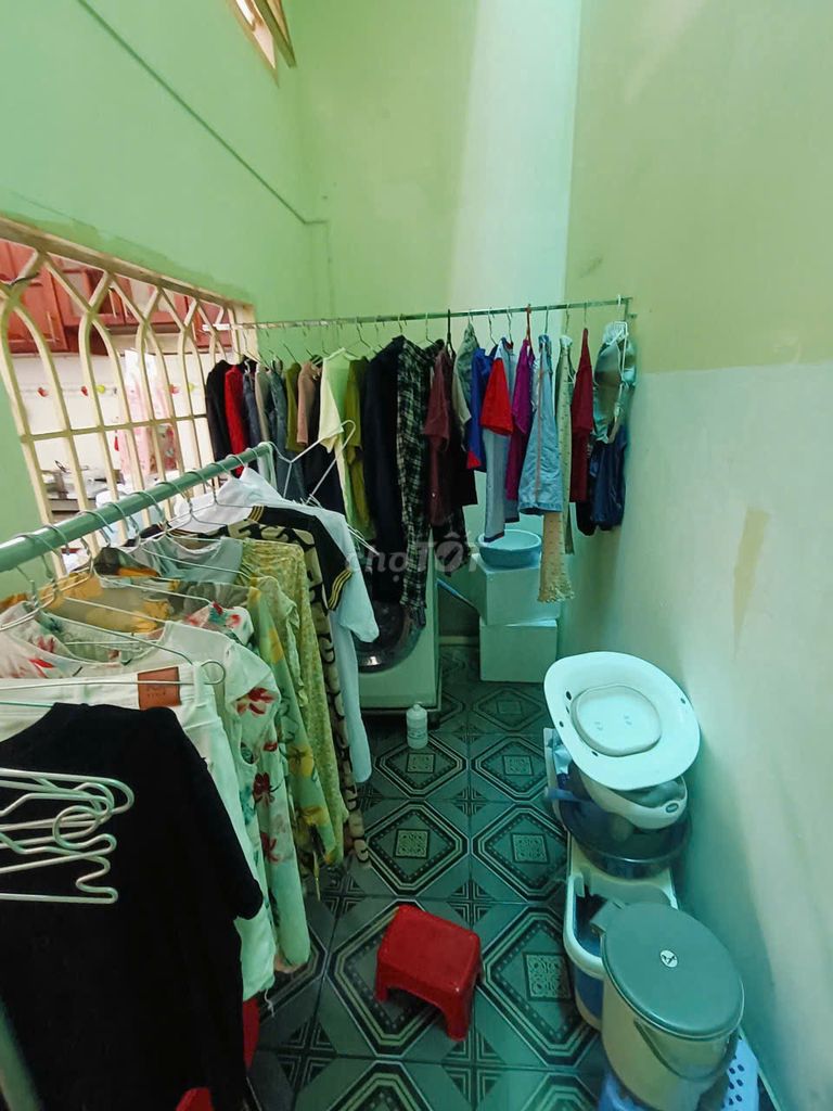 Let's rent out a nice clean house. 3 x5 x 14th floor, số 8,210 11. Gò Vấp.