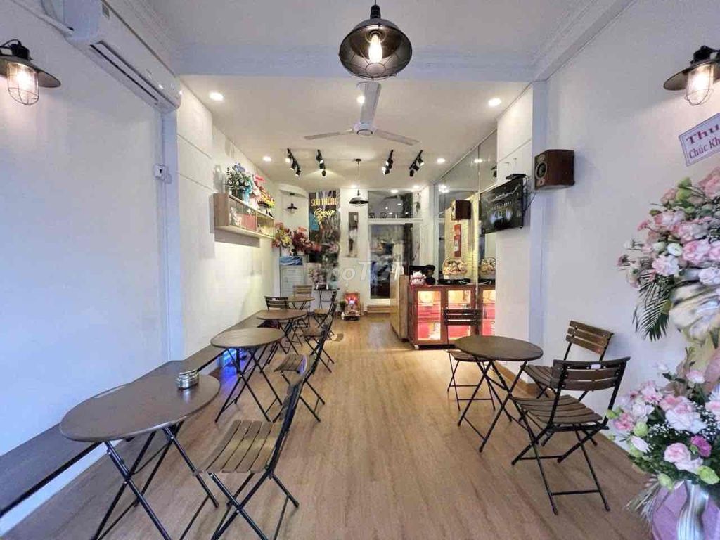 Six bedrooms, six toilets, Phoenix, 1802, Phú Nhuận.