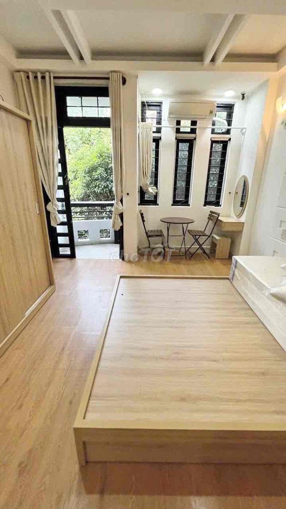 Six bedrooms, six toilets, Phoenix, 1802, Phú Nhuận.