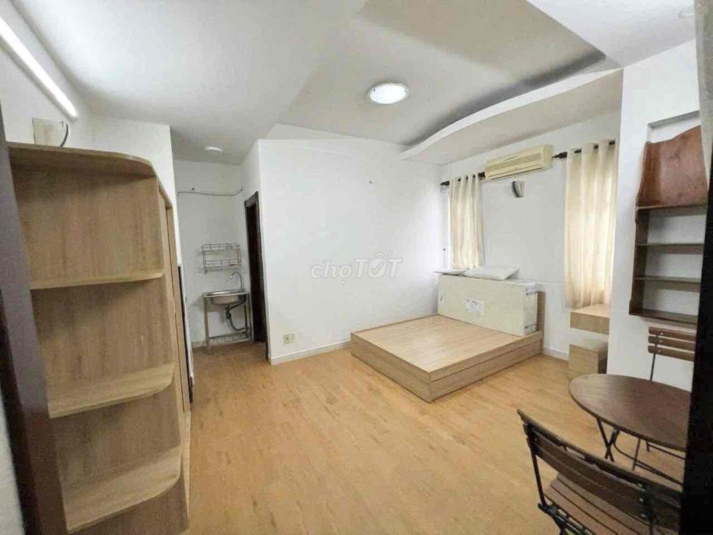Six bedrooms, six toilets, Phoenix, 1802, Phú Nhuận.