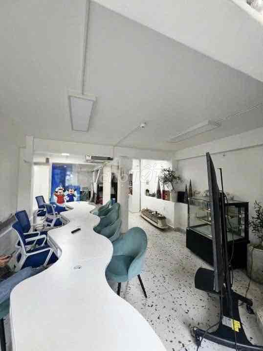 7th floor cash house, 5 x16 meters, Nam Kỳ Khởi Nghĩa, Võ Thị Sáu, District 3