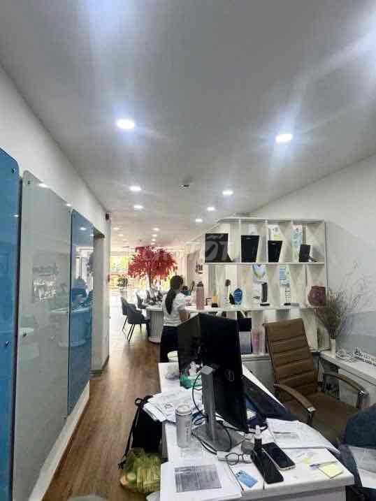 7th floor cash house, 5 x16 meters, Nam Kỳ Khởi Nghĩa, Võ Thị Sáu, District 3