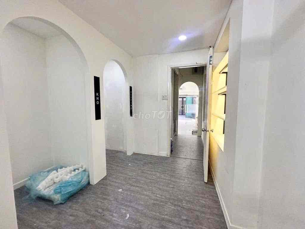House 4 bedroom, 4 x18 meters, Hoàng Hoa Thám,717 6, Bình Thạnh