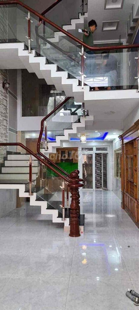 Rent one of the Nguyễn Văn Dung 770 Gò Vấp 4 meters 17 meters 4 bedroom 4 toilets
