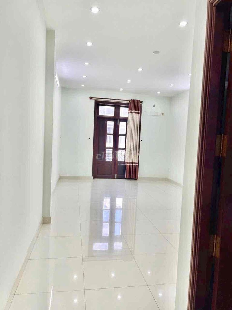 Rent the Số 6 missile road cash.