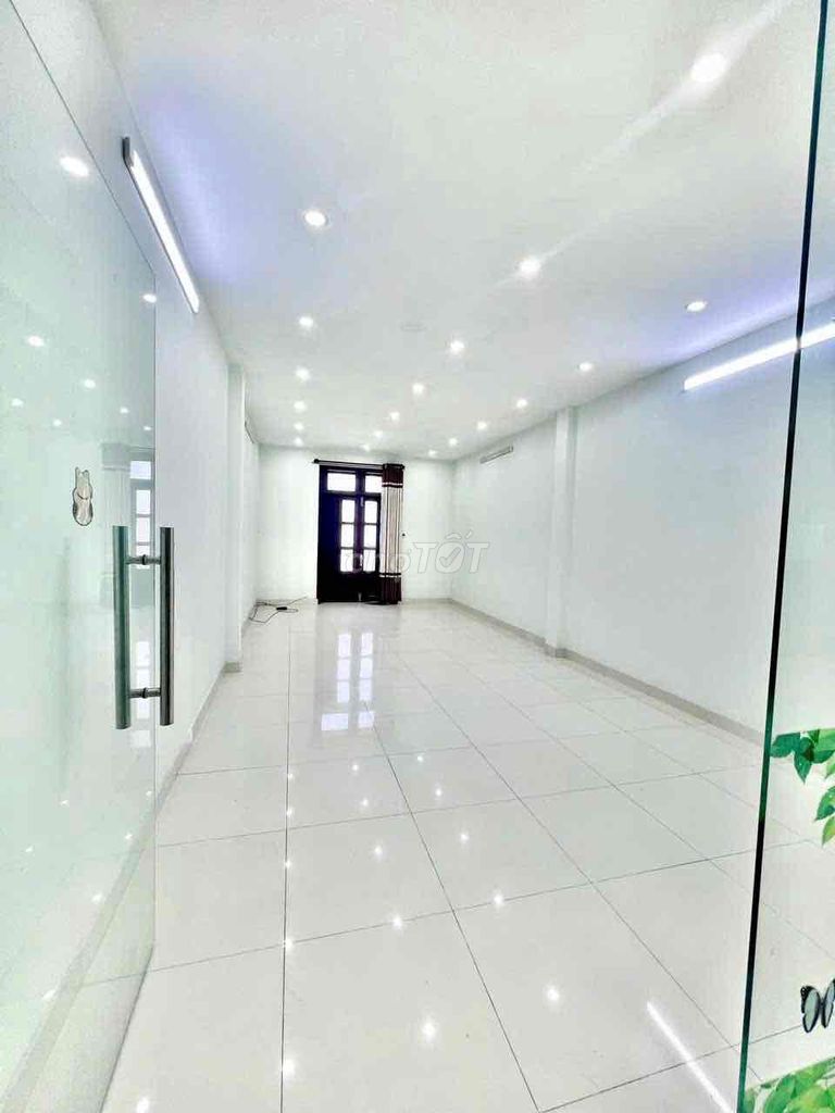 Rent the Số 6 missile road cash.