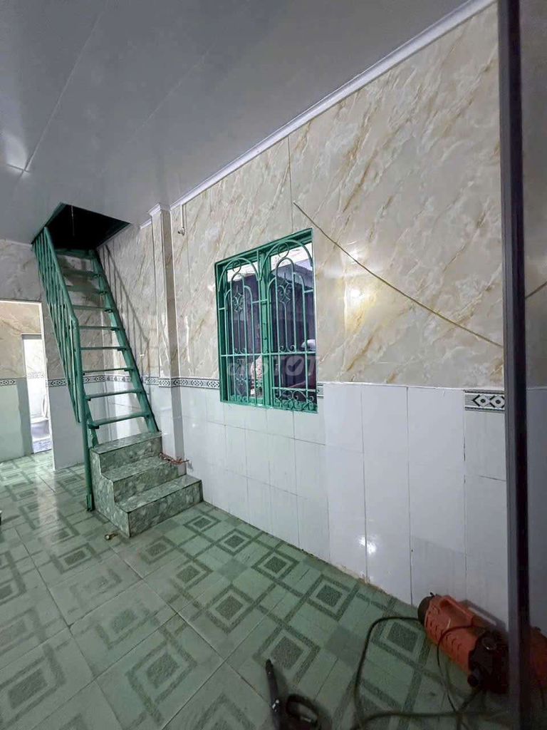 Rent the original Hẻm 103 Nguyễn Thị Thập.