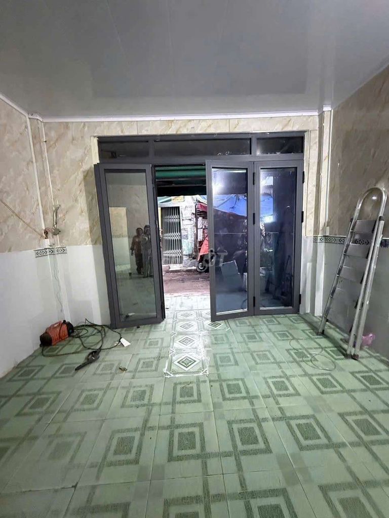 Rent the original Hẻm 103 Nguyễn Thị Thập.