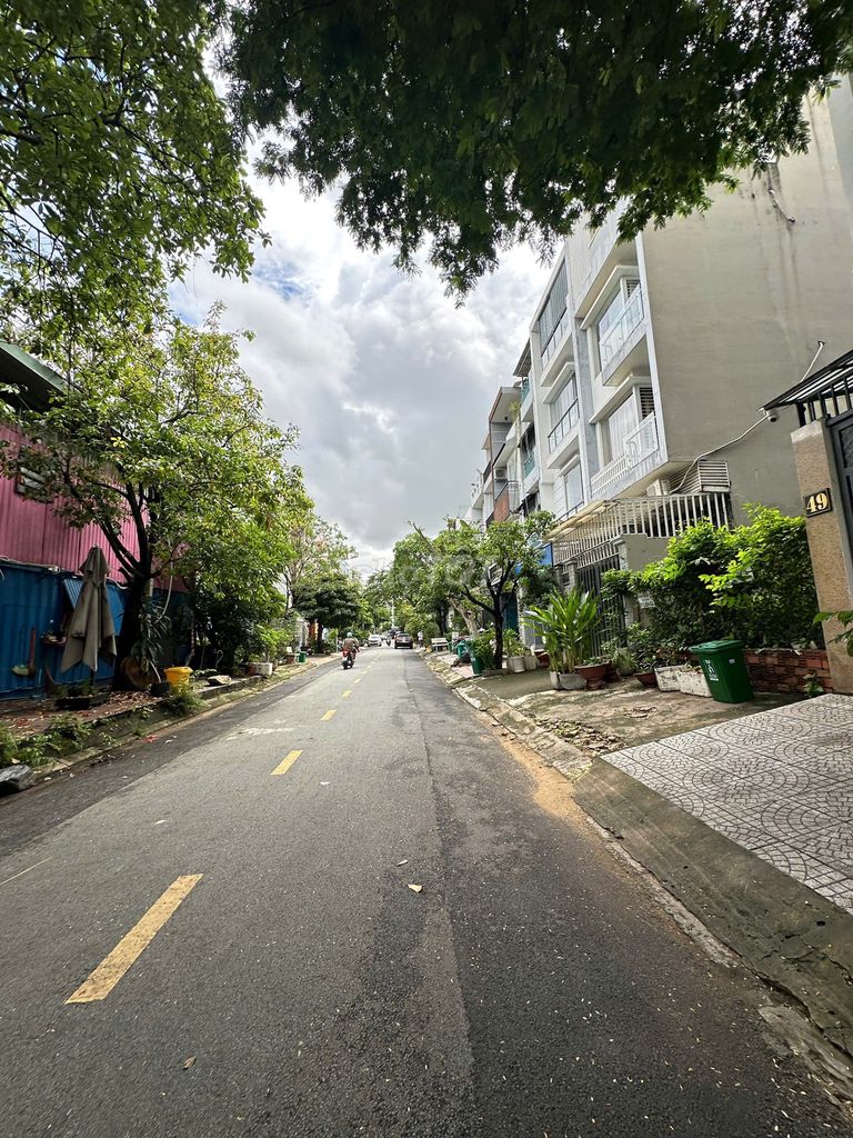 House 1 st 3th floor 31 E Street, P. An Phú, District 2 (4 x20 m). 35 million a month.