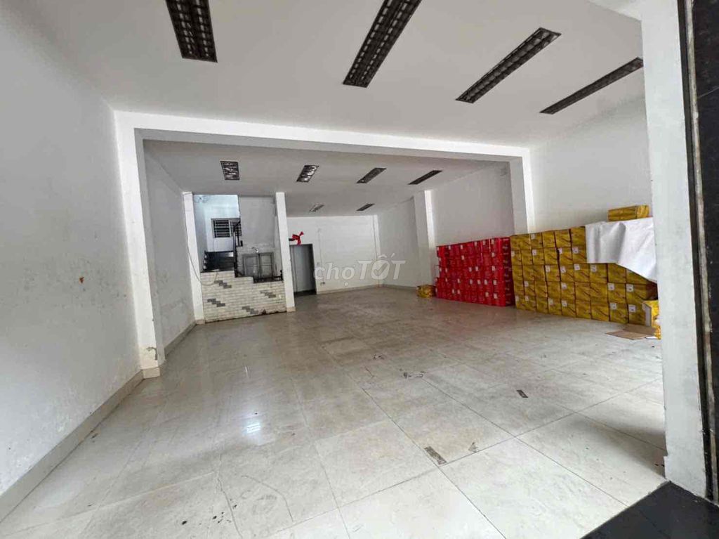 Rent số 47 front with a 4th grader with a 1-milth price.