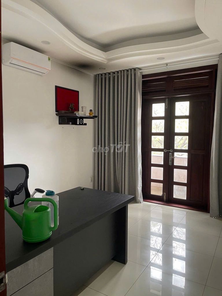 Cửu Long,730, Tân Bình – 6 X22 M – 1 M 2nd floor - 35 million a month