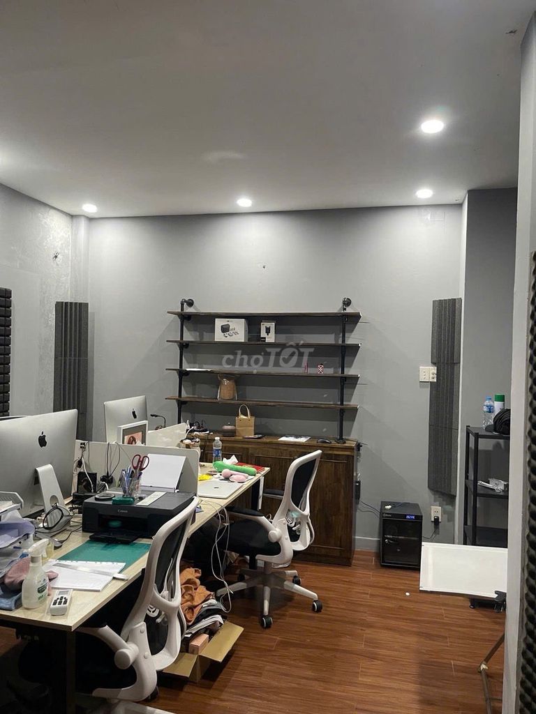 Cửu Long,730, Tân Bình – 6 X22 M – 1 M 2nd floor - 35 million a month