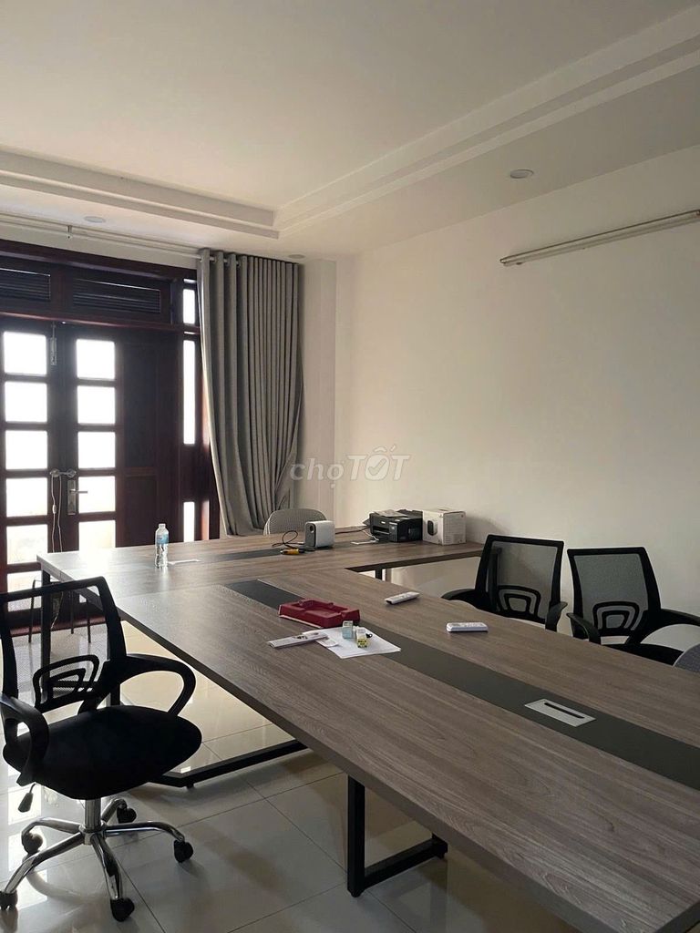 Cửu Long,730, Tân Bình – 6 X22 M – 1 M 2nd floor - 35 million a month