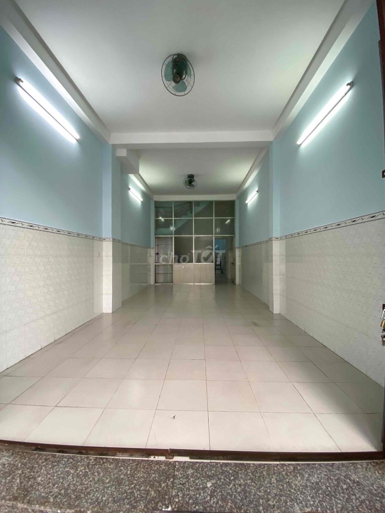 Rent the original house on Phạm Ngọc, the Chi Minh City,