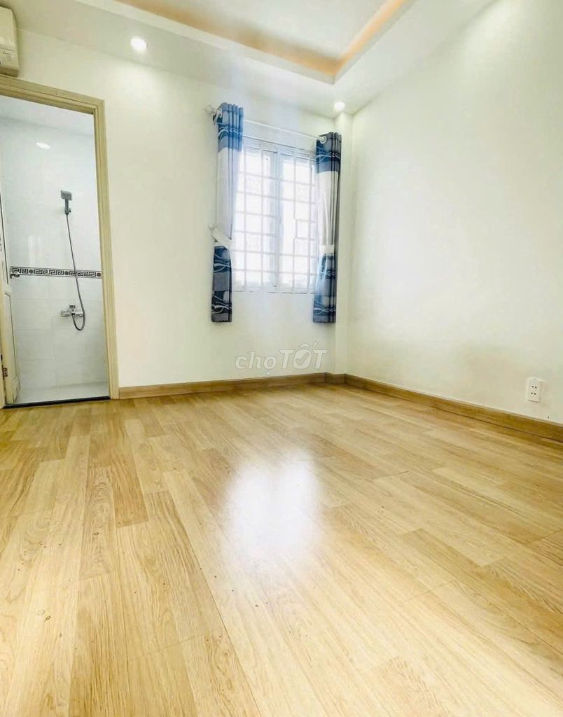 Rent a building 90 meters. One vault. Three L.I.13 Hiệp Bình Phước Thủ Đức million.