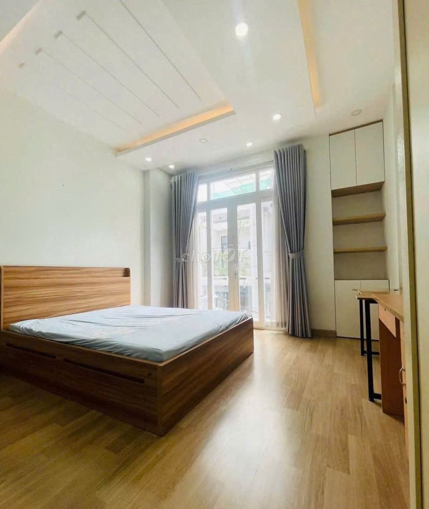 Rent a building 90 meters. One vault. Three L.I.13 Hiệp Bình Phước Thủ Đức million.
