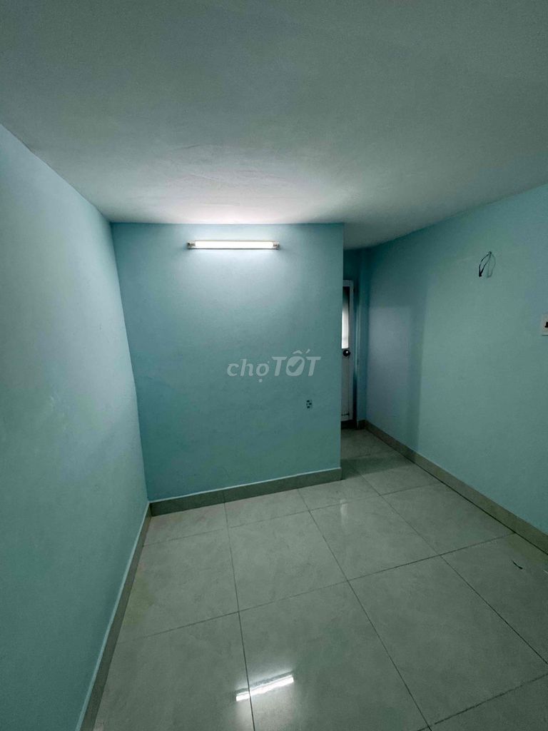 Rent three bedrooms on Route 637,64 Quang Trung-711.