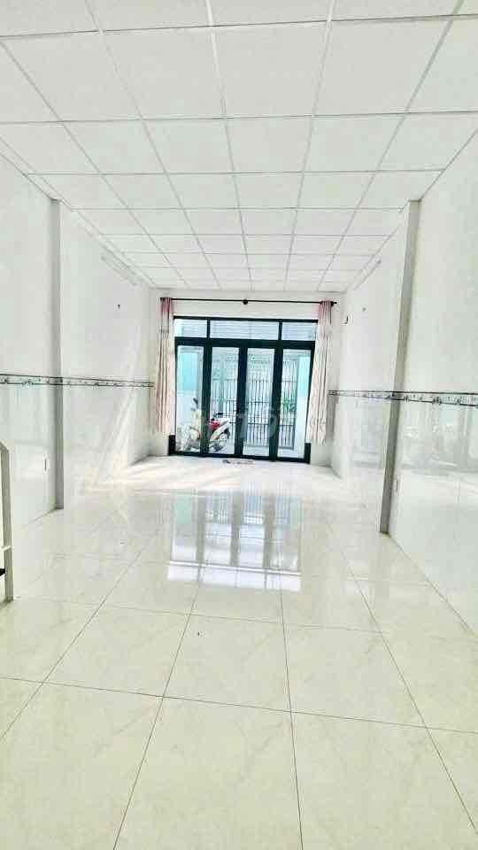 For renting 8 meters Tân Hương - 4 x 15 meters - 1 low price