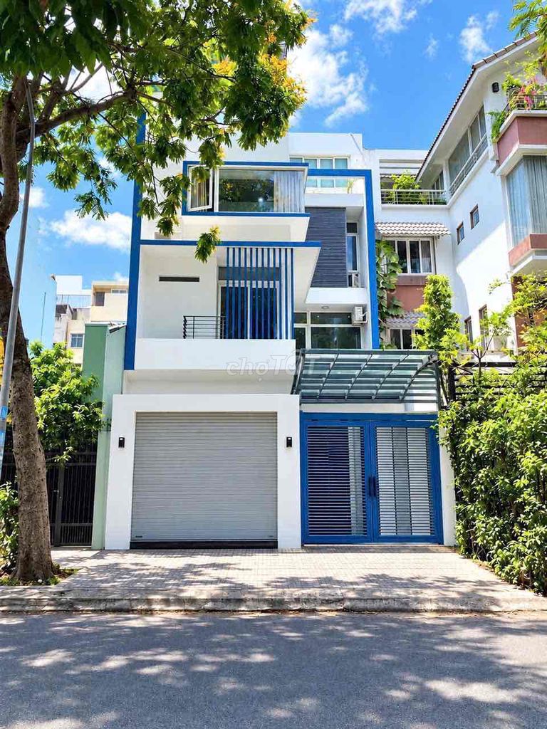 Rent a nice New York City place. Ih: